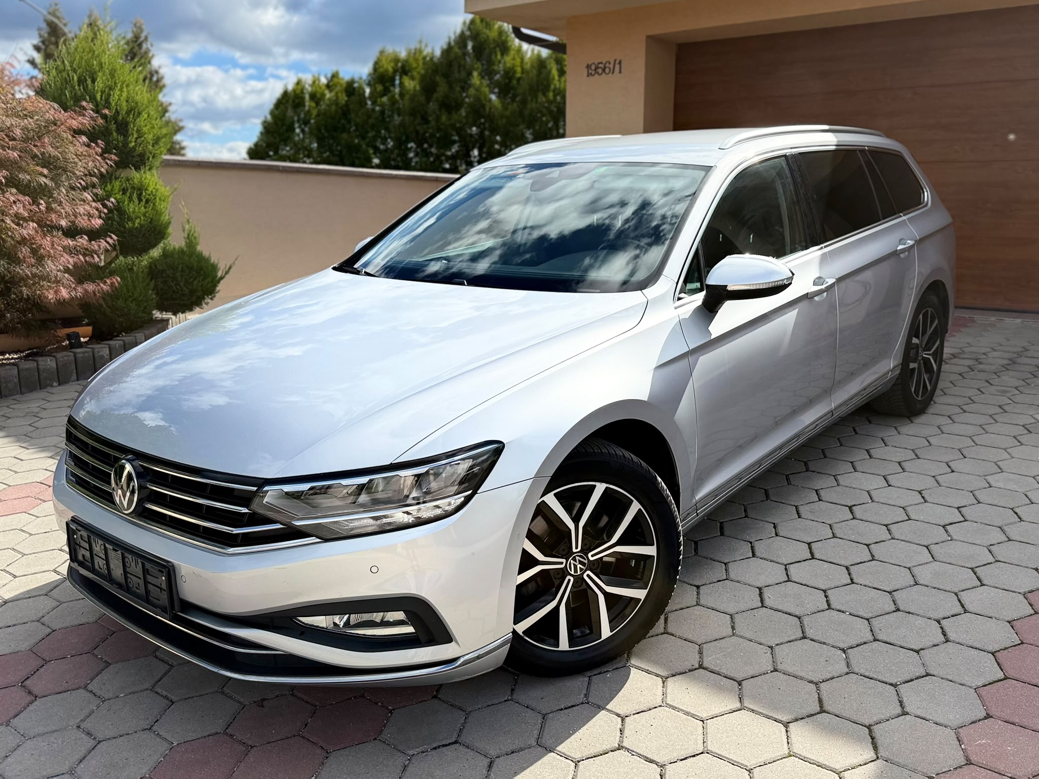 Volkswagen Passat Variant Elegance 2.0 TDI SCR 110kW