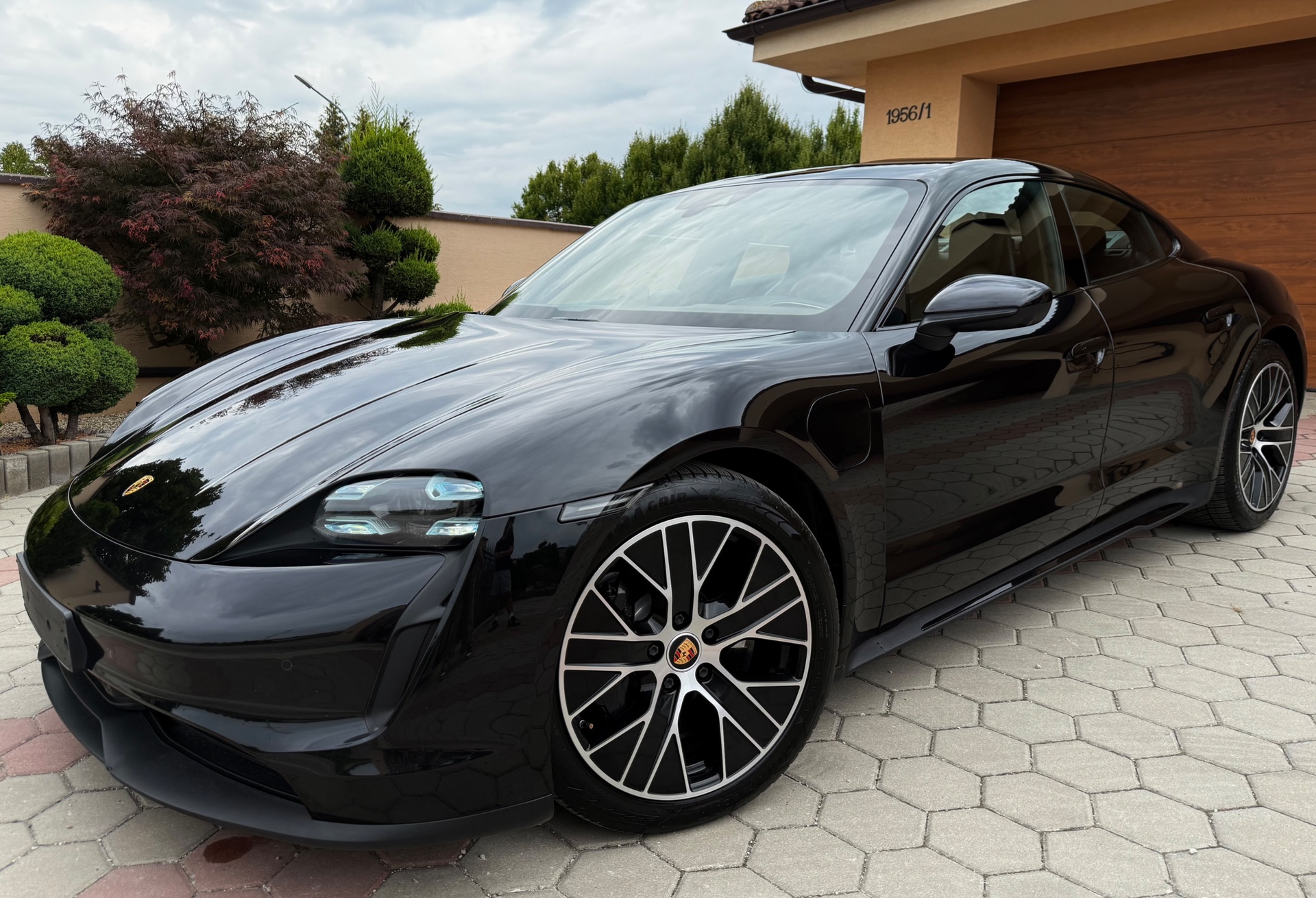 Porsche Taycan 4S